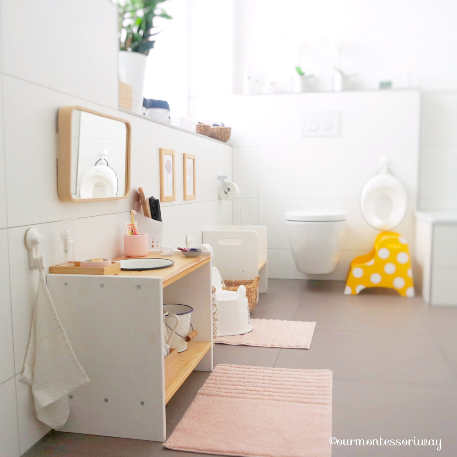 Cosimas Bereich Im Badezimmer Mit 18 Monaten (Teil 2): Toilette within Montessori Badezimmer